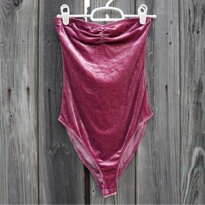 Crushed velvet strapless tube top bodysuit size small